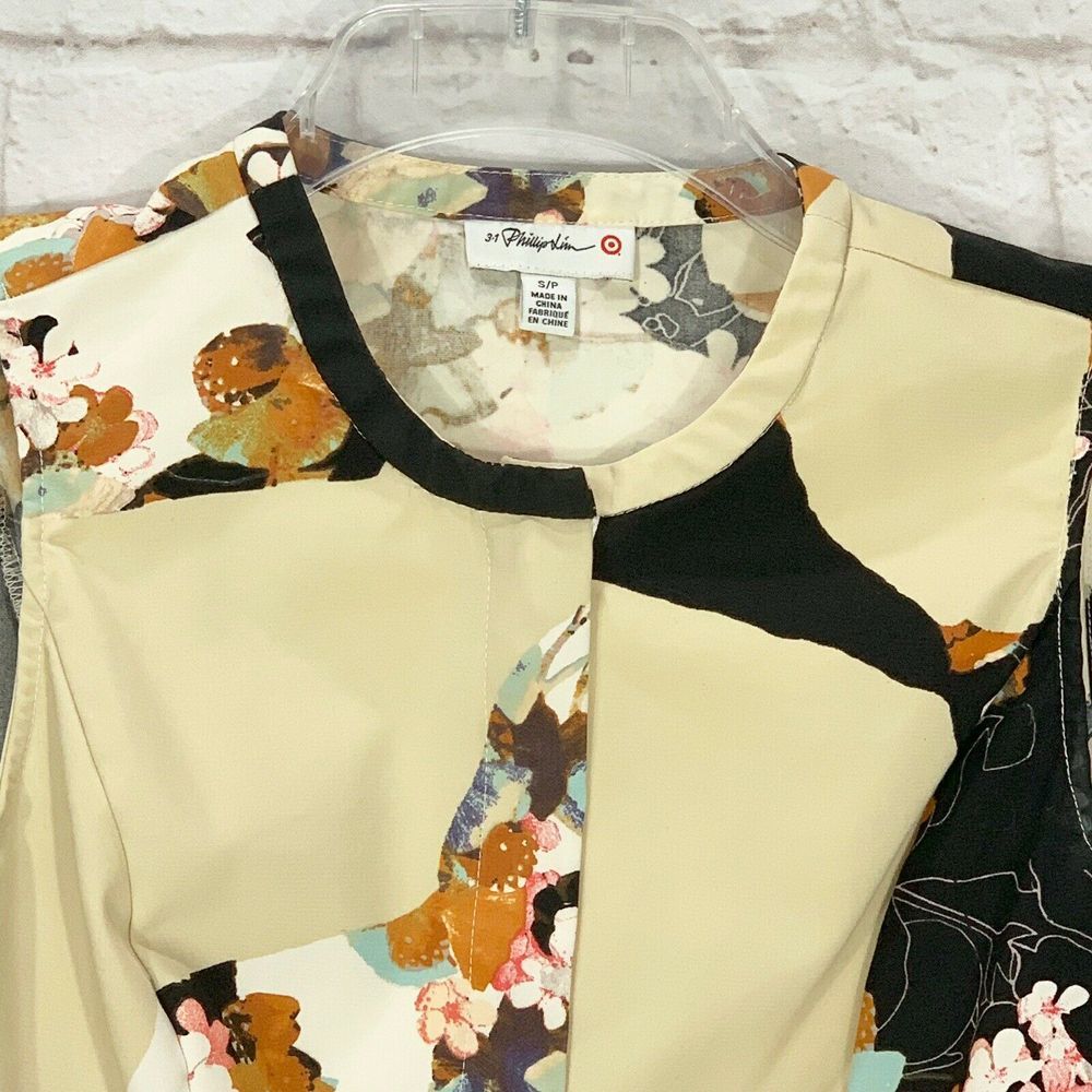 3.1 Phillip Lim Target Floral Top - Picture 2 of 8